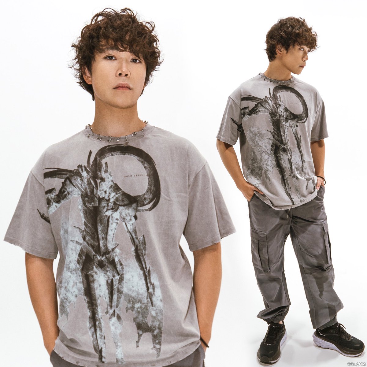 otakushop_co's tweet photo. The details are everything In our Solo Leveling Igris Acid Wash Light Grey Tshirt. 

Model: @AleksLeVO 

https://t.co/EsicgUL5bs

#sololeveling #sololevelinganime #animemerch #sungjinwoo #crunchyroll #otakulamps #otakushop https://t.co/vCY9BEg586