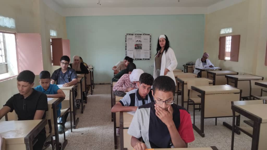🇨🇺✨ Colaboradores Cubanos en la RASD
Su compromiso y dedicación han transformado vidas. 👩‍🏫📚
Gracias a su labor, se construyen puentes de conocimiento.
¡Su trabajo es un ejemplo de solidaridad y amor por la enseñanza! 🌍
<a href="/CubaMined/">MINED</a> <a href="/RogelAlSan/">Rogel Álvarez Santana</a> <a href="/JosAnto32434513/">José Antonio del Pino Fernández</a>