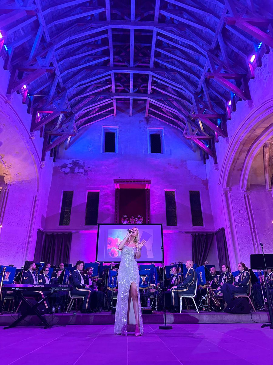 RAFMusic's tweet photo. Featuring a variety of music from 'Riverdance' to 'Olympic Fanfare' by John Williams, the Band also had the joy of performing with the fantastic #KirstenOrsborn whilst sharing the concert programme with @Band_SCOTS - The Band of The Royal Regiment of Scotland 🏴󠁧󠁢󠁳󠁣󠁴󠁿🎶👏 https://t.co/5csP5loDOm