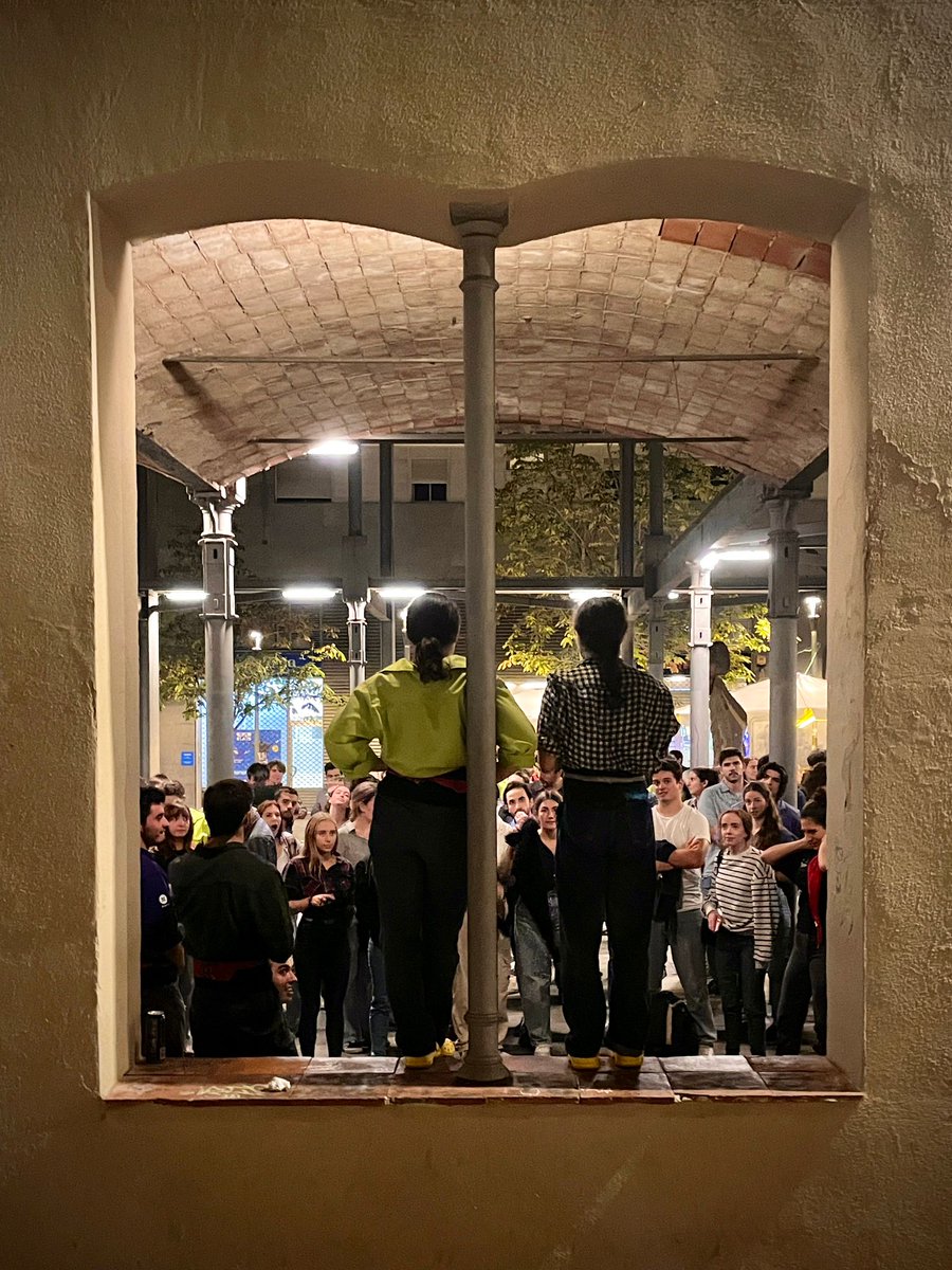 Demà ens tornem a veure a Plaça amb l'energia renovada i amb un nou exèrcit de Novatxs, prepareu-vos per que comenci un gran any.