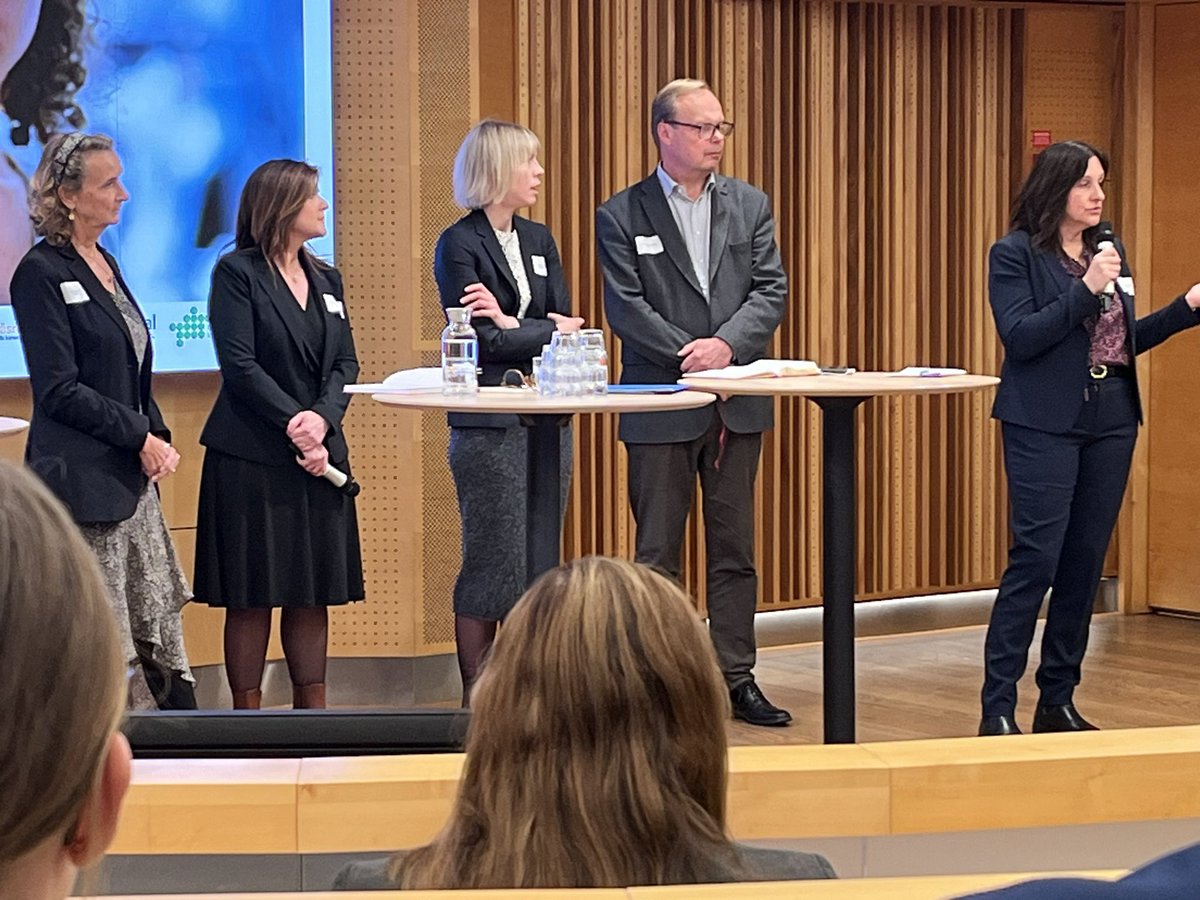 Rektorn Högskolan i Skövde Muriel Beser Hugosson lyfter att bristen i finansiering till teknisk utbildning gör det svårt för lärosäten att också satsa på det livslånga lärandet. Västsvensk samling.