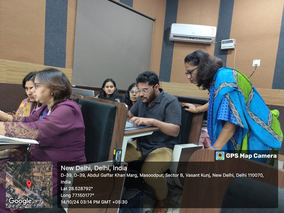 JIMSVK's tweet image. AICTE ATAL FDP @ JIMS Vasant Kunj,Day 1 session led by Dr. Himani Gupta(Asso. Professor)with 21 years of expertise.Participants from across India joined to explore essentials of Digital Finance , RM &amp;amp;‘R’ software,ARIMA Model. 
#JIMS #DigitalFinance #ATALAcademy #FinanceInnovation