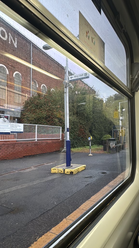 SWFScotland's tweet photo. Off to Edinburgh to take part in @thestudentfilmcollective panel with fellow industry folk. Woohoo! #studentcollective #filmmaking #producing #writing #director #scotland #scottish https://t.co/GoFISphz4i