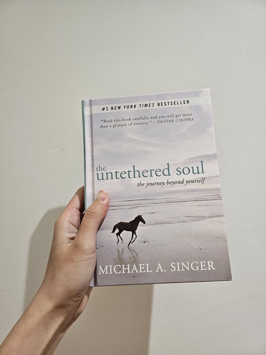 pediaaalog's tweet image. New book, new book! 🫶🏻 Finally!
This makes my whole day productive. 📖🤍

Any book lovers here? 🤭👋🏻🤎
#TheUntetheredSoul #bookwork #BookExpo2024xEM #booklover