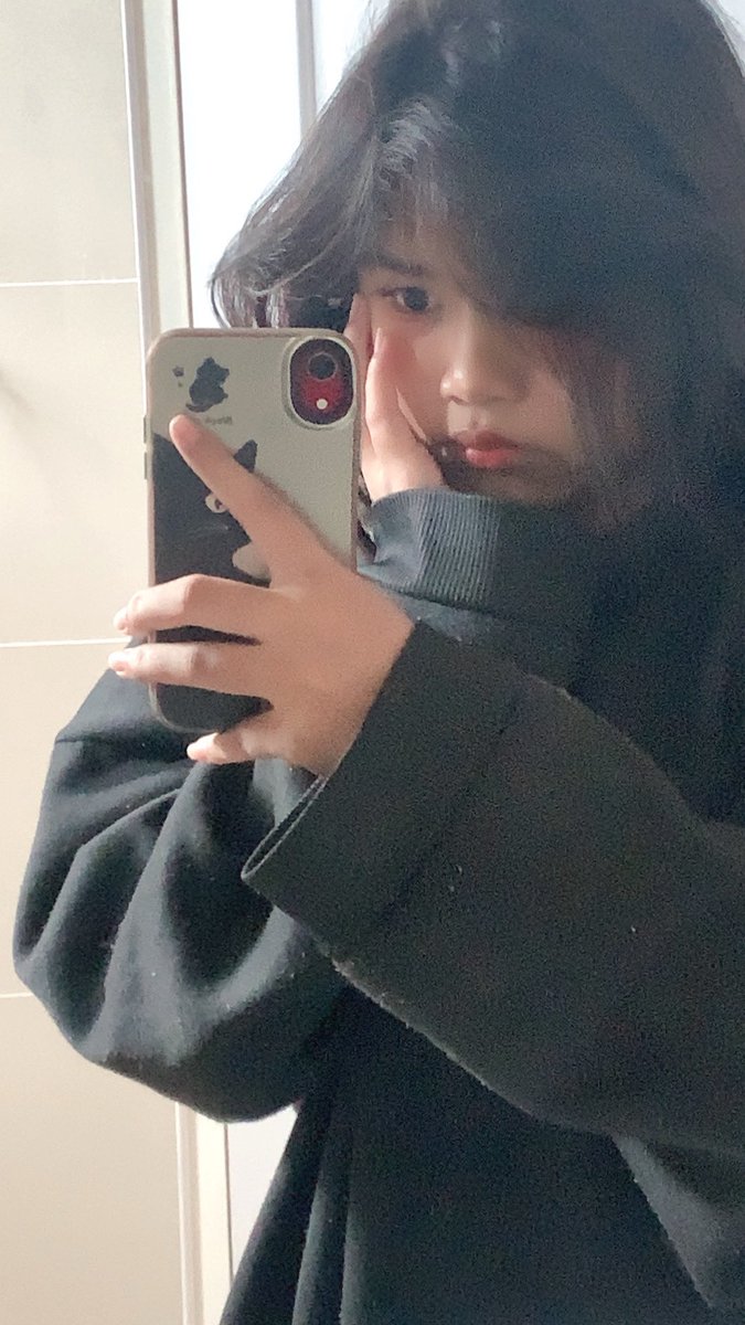 HARUCREAM_'s tweet photo. มีคนสวยขาเป็นของตัวเองรึยังคะ🥺🫵 https://t.co/zmuGXdBVgR
