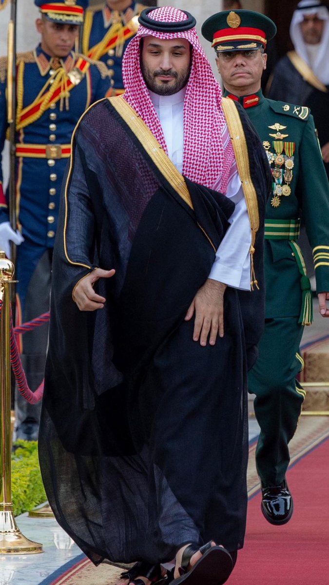 911_sul's tweet photo. الزعيم  بن  الزعيم بن الإمام
الملك وبن الملك جده ملك
 🇸🇦  🇸🇦  🇸🇦 https://t.co/zPsu34IeS1
