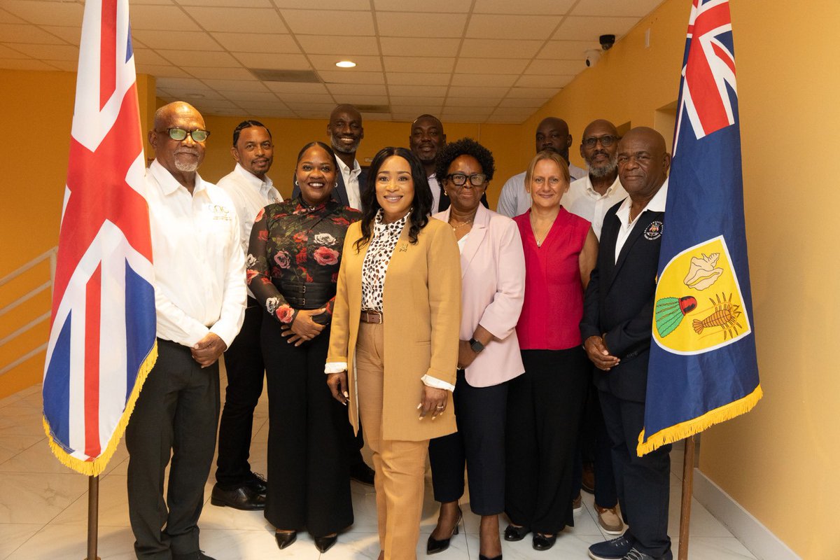 CanocSports's tweet photo. Hon. Rachel Taylor hosted CANOC reps to discuss challenges faced by TCI athletes in qualifying for future Olympics, support for training, and partnerships with international sporting bodies. Stay tuned for more updates in an upcoming press release.
#CANOC #TurksAndCaicos https://t.co/X92AM6C48L