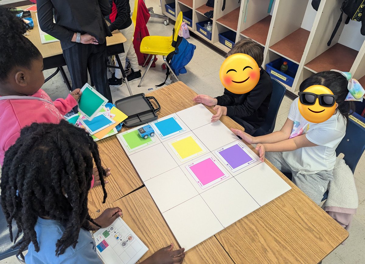 MsBrombacher's tweet image. Mrs. Soco's first grade class practiced what they have been learning about coins using Indi! πͺ @SpheroEdu @PortsVASchools @HodgesManorPPS @jennthomas75 #PPSShines Thanks to @eileenpglass for sharing such a fun activity! π
