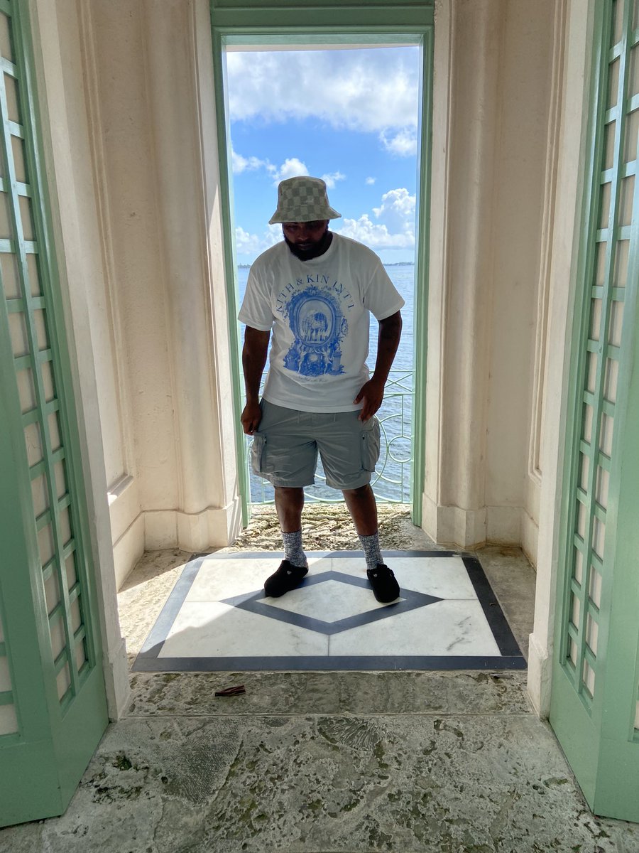 Jayhov__'s tweet photo. ♎️ #Carbone #Vizcaya #Miami https://t.co/pPVxqIW6MK