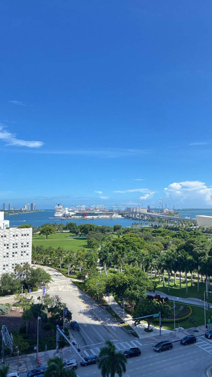 Jayhov__'s tweet photo. ♎️ #Carbone #Vizcaya #Miami https://t.co/pPVxqIW6MK