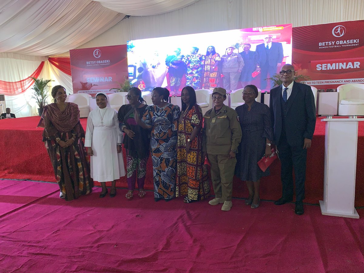 Group Photo of the Speakers with Her Excellency Dr (Mrs.) Betsy Obaseki

#4thEditionofBestyObaseki
#WomenFootballTournament
#SayNoToTeenPregnancyAndAbandonment