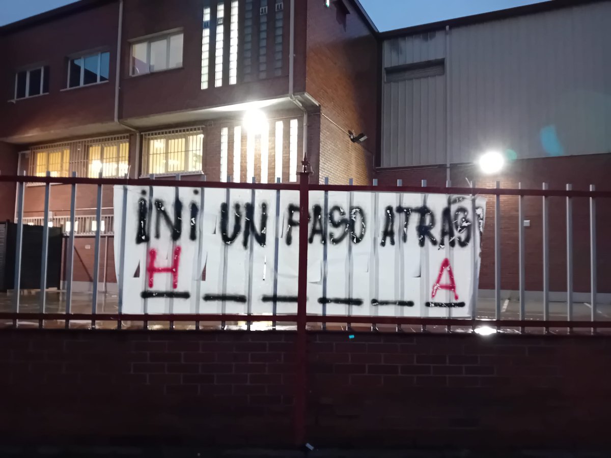 En la delegación de <a href="/Selecta_spain/">Selecta España</a> en #Getafe (#Madrid) comienzan las movilizaciones.

VOLVEMOS A LA LUCHA POR UN CONVENIO DIGNO.

Tras la desconvocatoria de #HUELGA por un acuerdo en materia salarial, #Selecta utiliza la técnica del aburrimiento.  Y SEGUIMOS SIN CONVENIO.