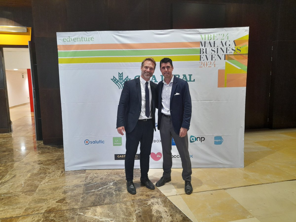 Gesvalt's tweet image. 🔝 Brillantes ponencias de expertos durante la 5º Edición del #MálagaBusinessEvent2024: @dlacalle; @cesarmariel y @daniel_marote.

Organizó edventure.es 

📸 Raúl Moreno, responsable Área Op. Financieras y Comercial #Edventure junto a Fernando Soler, delegado #Gesvalt.