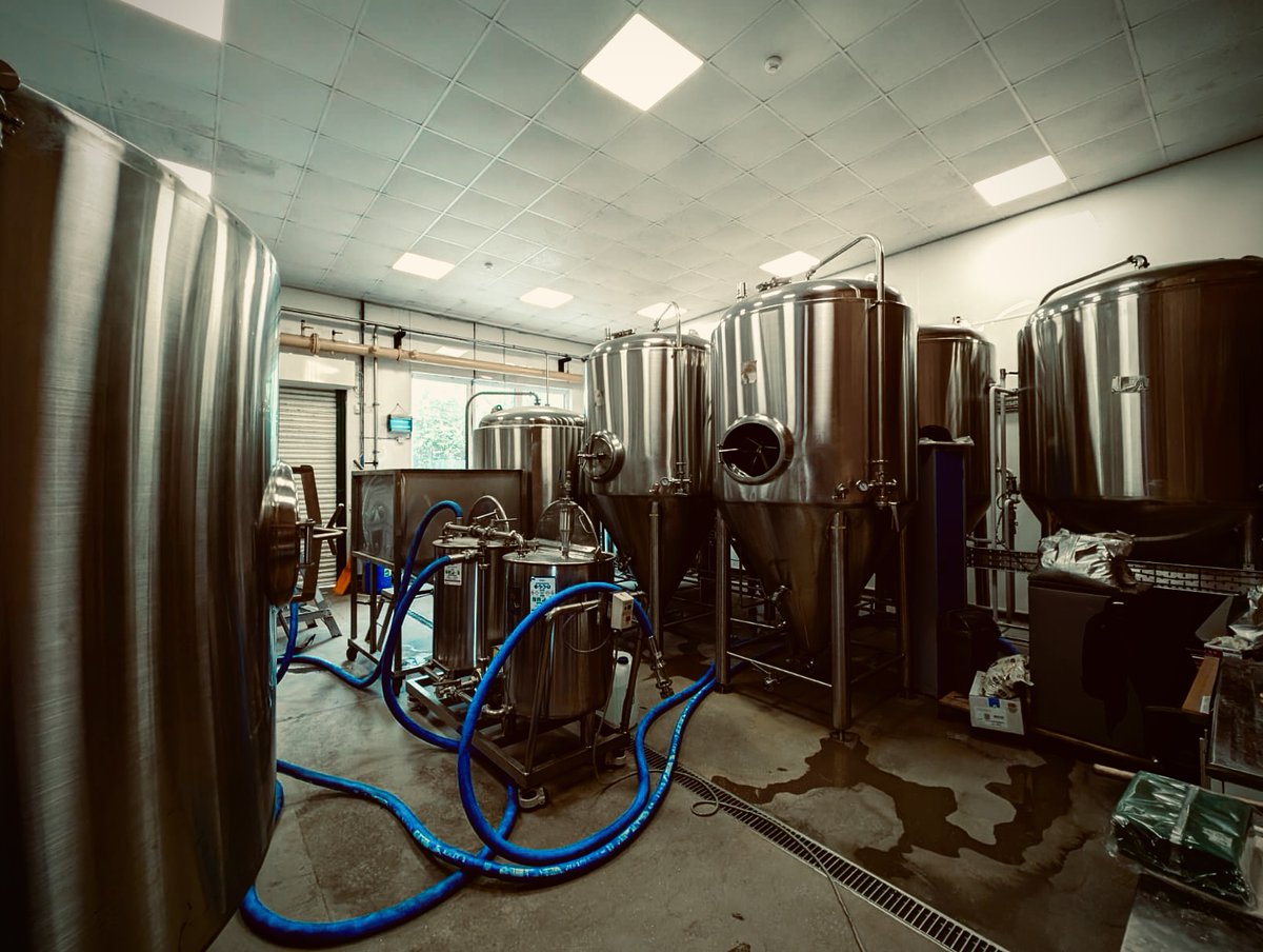 FoundersHallMCR's tweet photo. Ever wondered how your beer is actually brewed? Well, who better to ask than our brewers themselves. 

They will be at Founder's Hall Wednesday 23rd October to offer beer tasting and a few nibbles for £10pp!!!

BOOK NOW - https://t.co/46DoBJWGWH https://t.co/B1npxvislv