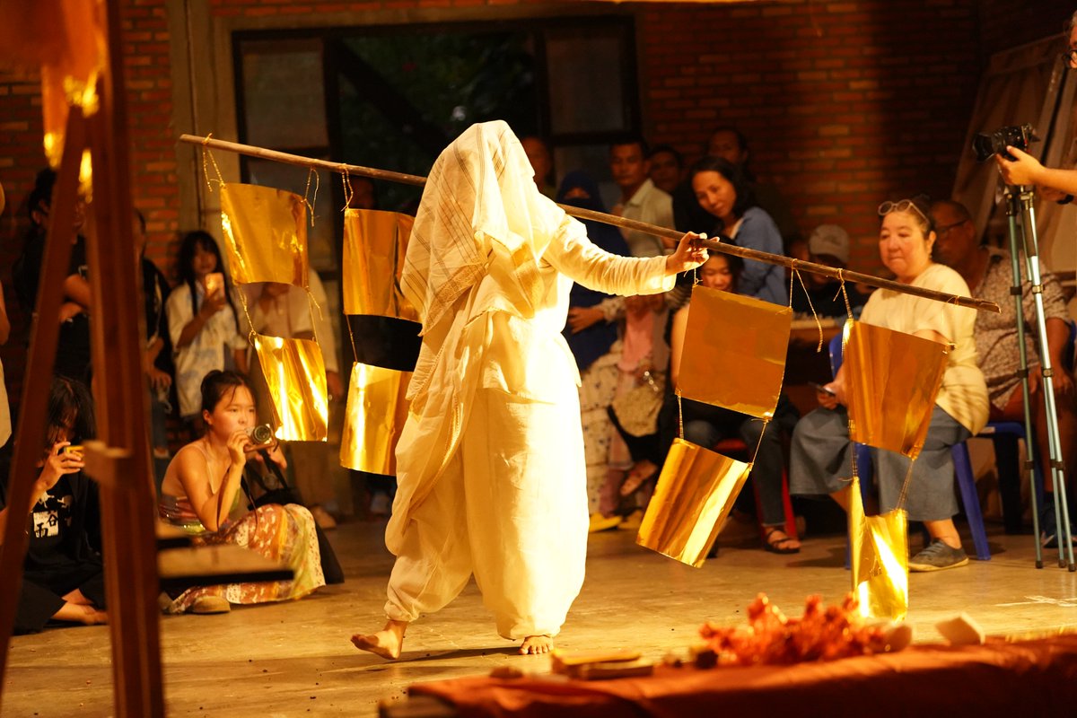 Dimple B Shah: Negotiating Spirituality – Path of Jina dimplebshah.blogspot.com/2024/10/negoti…