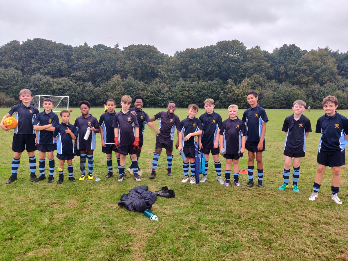 Four solid goals scored by our Year 7 A-team this afternoon. We are going to work a bit more on defense but that's next week. Joint players of the match are Chris and Riley ☺️👏🤞