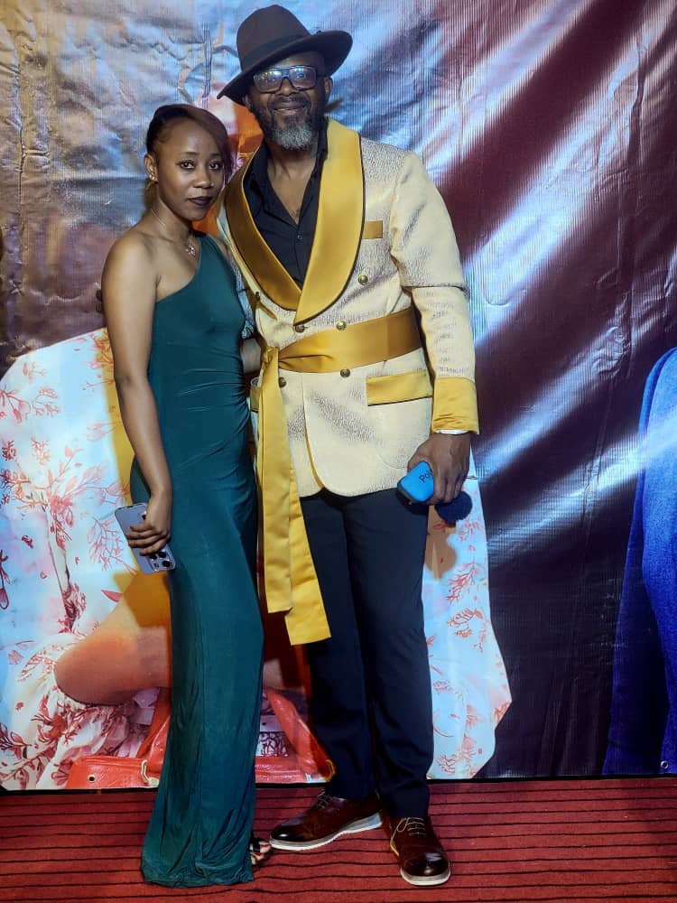 keziahhadebe's tweet image. With the Legendary @owasraymwape at the premiere of his movie #lookinthemirror 
#zambia #film #lusaka #lusakazambia #filmtwt #moviepremiere #actress #zambianactress #movie