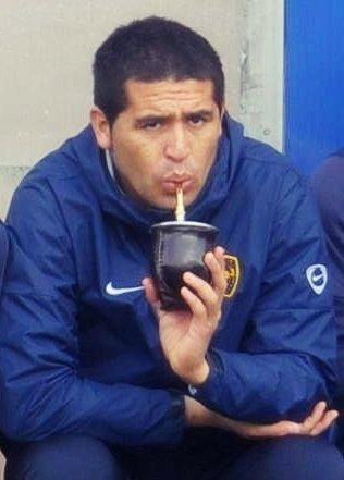 mate_enjoyer's tweet photo. Cada vez que entro a X (ahre) me preguntó si debería hacer de esto una cuenta temática en la que cada tweet vaya acompañado de una foto alusiva al mate.
Pienso... https://t.co/xsir6fGnZQ