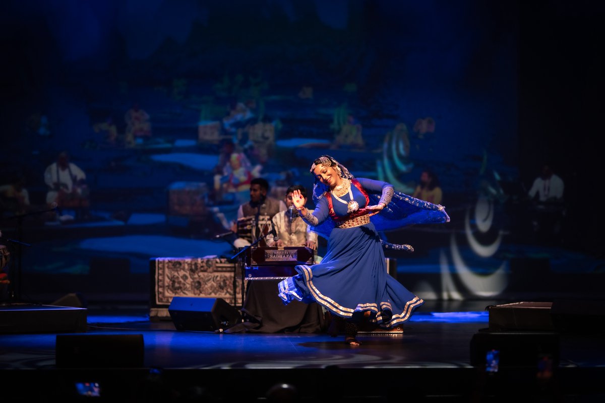 IttelaAli's tweet photo. Delighted to perform a medley of "Pyar Kya to Darna Kya" &amp; "Ghungroo toot gaye" with Shoeb Mortoza on Aug 31, 2024, in Mississauga. #Ittelaaliperformance2024 #KathakDance #LiveConcert https://t.co/ebWRkANncb