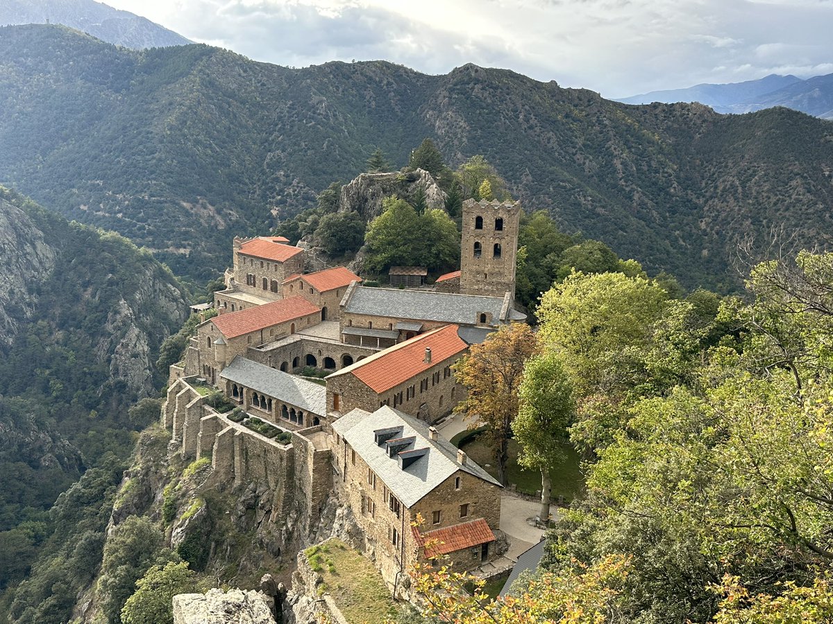 virtual_embryo's tweet image. Team retreat in the Pyrenees 
📝⛰️🍻