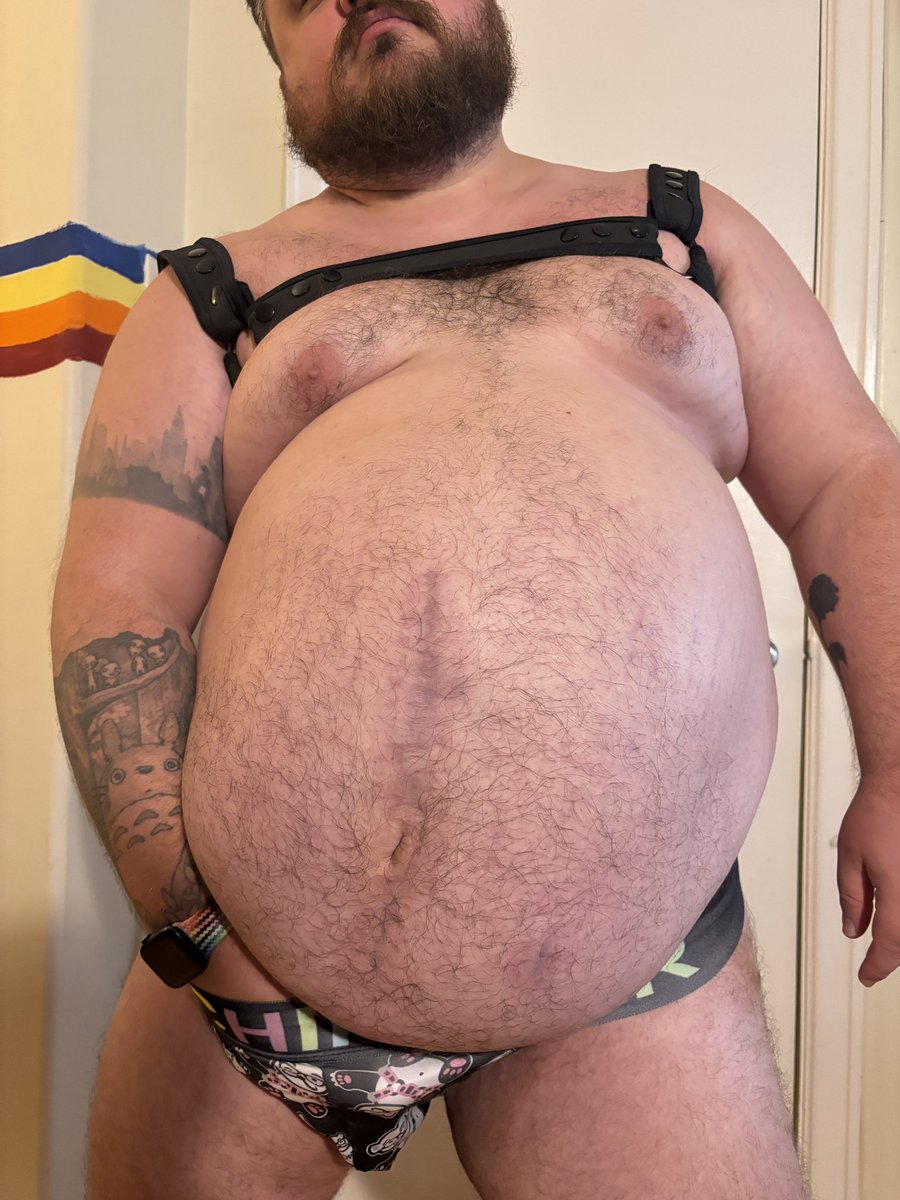 Happy hump day ✌️🍑