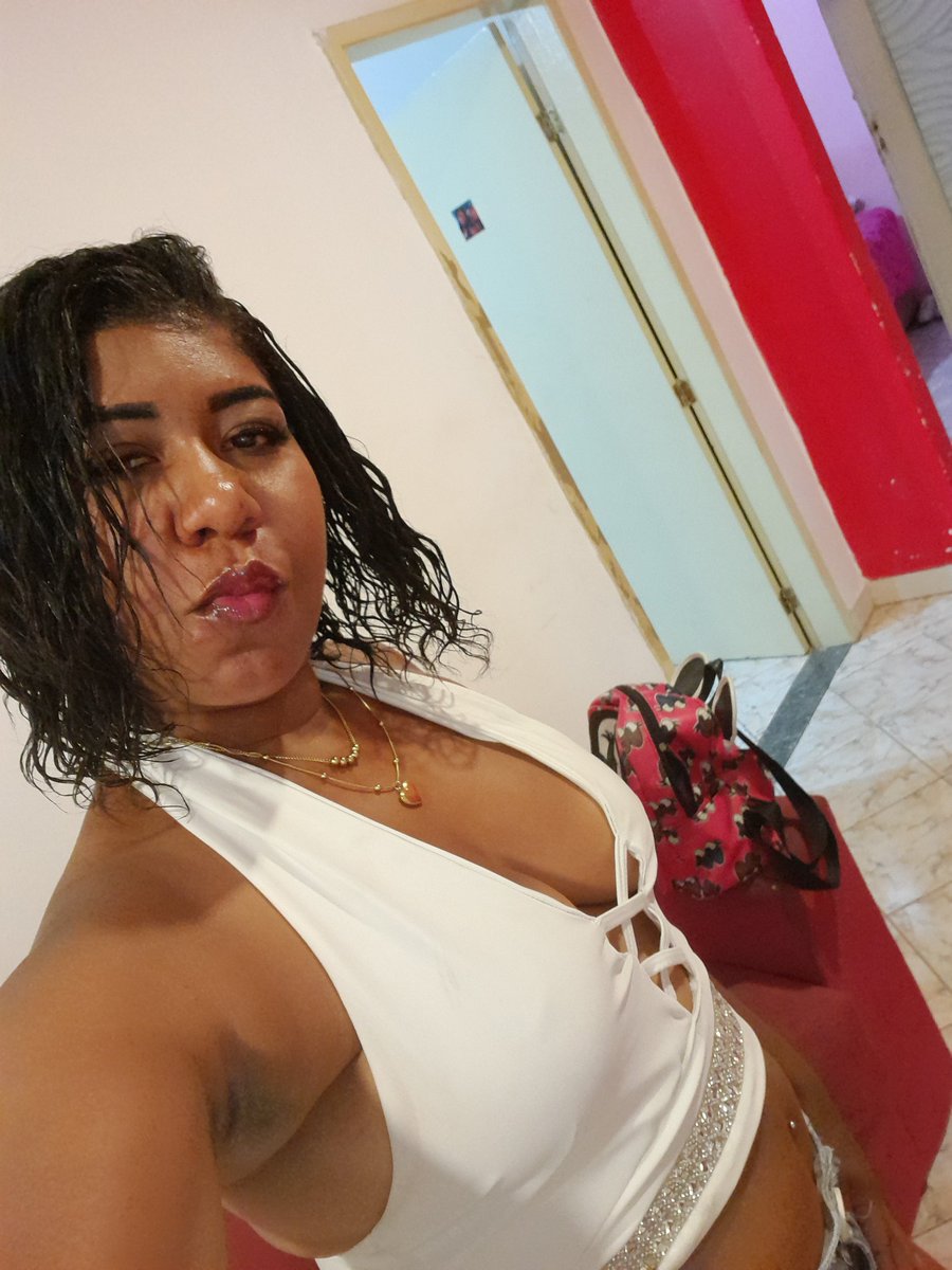 Andreza89317841's tweet image. Um dia de cada vez e Deus em todos eles