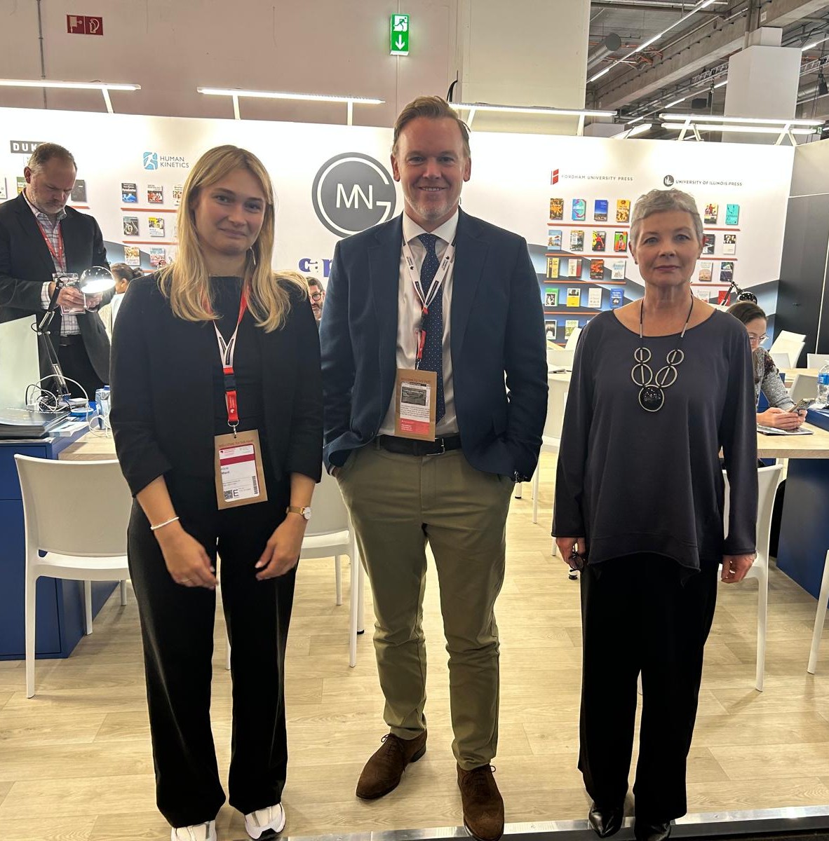 mare_nostrum_uk's tweet image. Fantastic start to #FBM2024 today meeting with colleagues from @DukePress @stanfordpress @IllinoisPress 

#fbf2024 #FrankfurtBuchmesse #FrankfurtBookFair