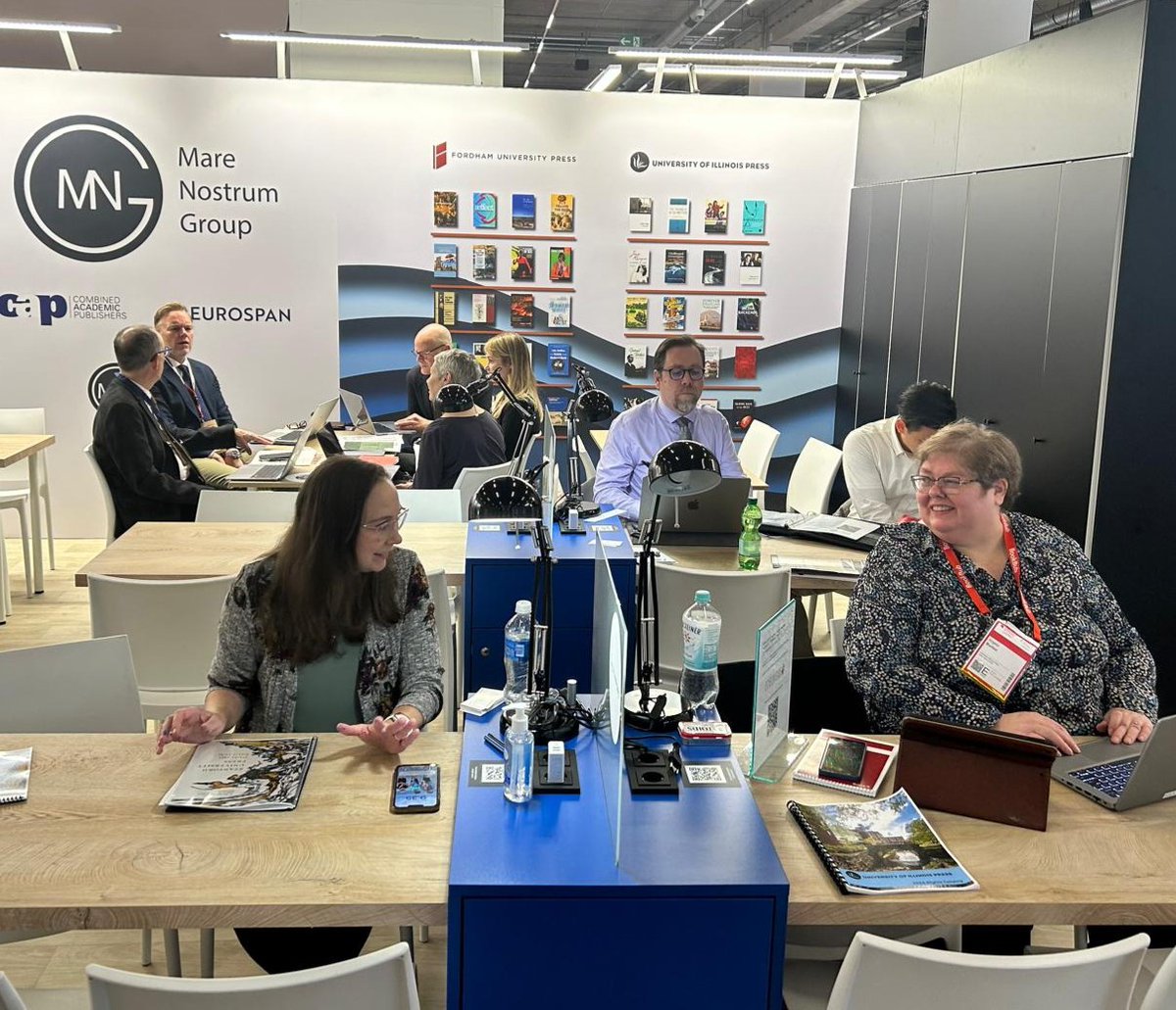 Mare Nostrum Group (@mare_nostrum_uk) on Twitter photo Fantastic start to #FBM2024 today meeting with colleagues from <a href="/DukePress/">Duke University Press</a> <a href="/stanfordpress/">Stanford Press</a> <a href="/IllinoisPress/">Illinois Press</a>
#fbf2024 #FrankfurtBuchmesse #FrankfurtBookFair Fantastic start to #FBM2024 today meeting with colleagues from <a href="/DukePress/">Duke University Press</a> <a href="/stanfordpress/">Stanford Press</a> <a href="/IllinoisPress/">Illinois Press</a>
#fbf2024 #FrankfurtBuchmesse #FrankfurtBookFair