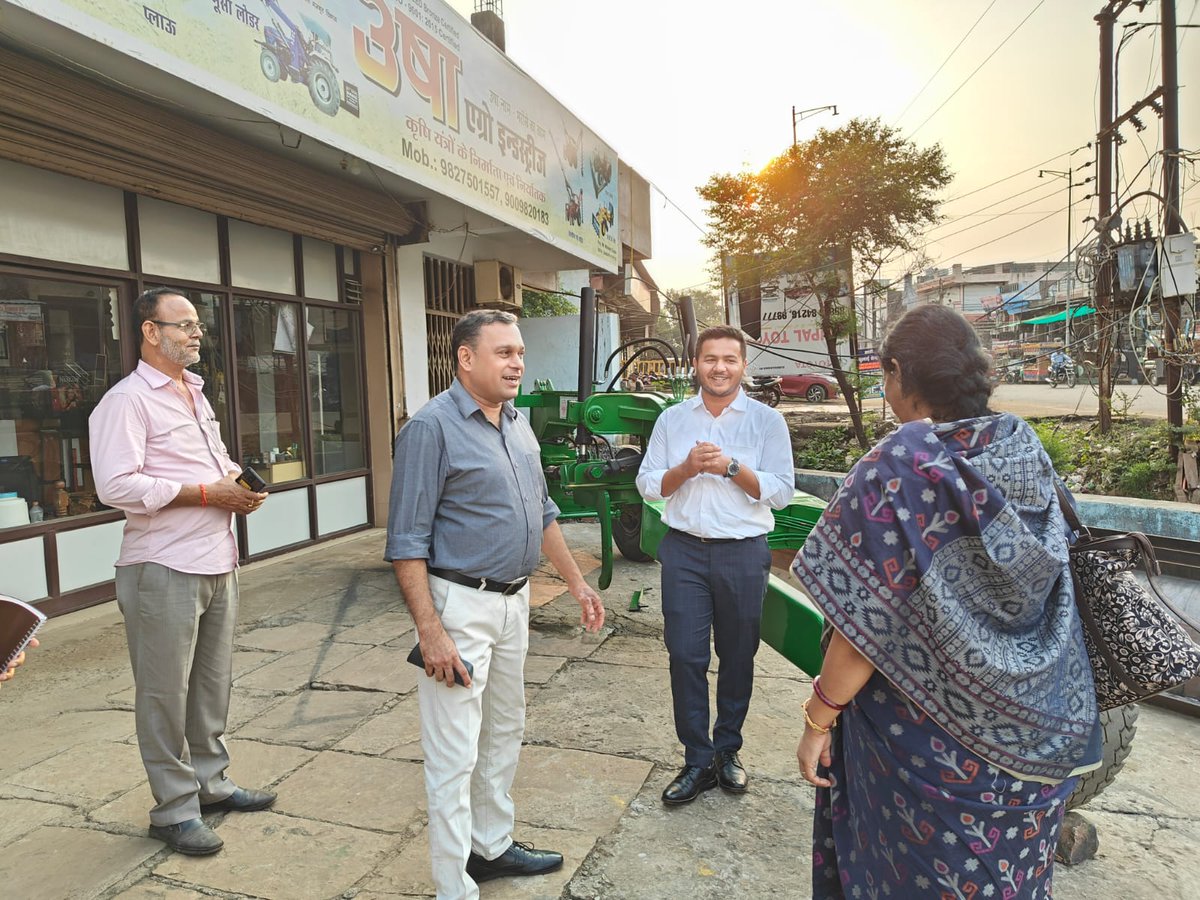 minmpmsme's tweet photo. नीति आयोग की टीम ने विदिशा और भोपाल में एमएसएमई इकाइयों का अवलोकन किया
विदिशा को कृषि उपकरण हब बनाने का सुझाव
दक्ष कर्मचारियों की उपलब्धता के लिए समन्वित प्रयास होंग���।
@DrMohanYadav51
@ChetanyaKasyap
@ODOP_IND
@NITIAayog
#MSME_MP https://t.co/8BFIxTWLbR