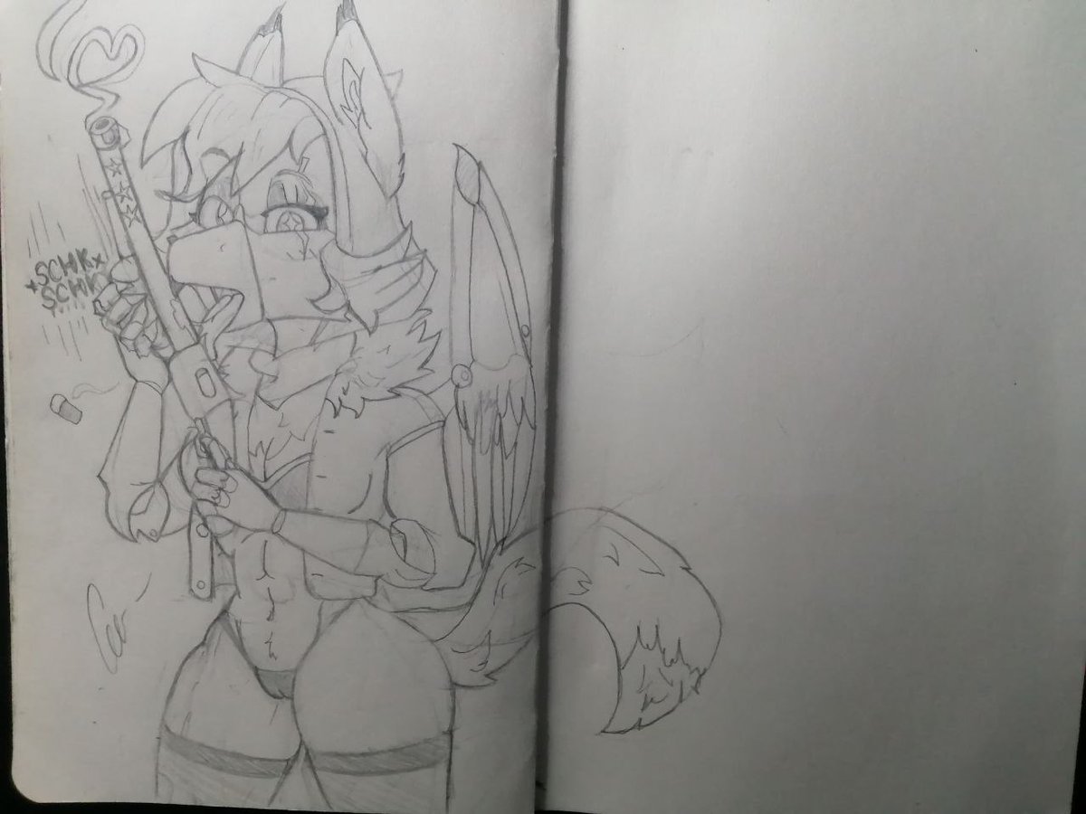 FlynnIcecold's tweet photo. lewd bird sketch i drawn yesterday *>* https://t.co/wVEYZ0sv5x