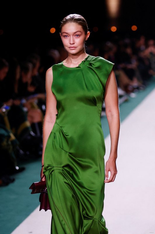 ๐๐ฒtt๐ ๐๐บ๐บ๐ด๐ฒ๐จ แดฟแดพ tweet media