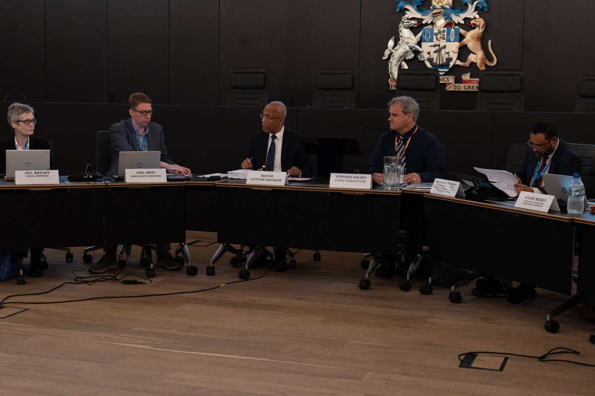 *CABINET ANNOUNCEMENT*

To make up for the national cut to the #WinterFuelPayment, we are introducing the #MayorsWinterPayment.

Pensioners should not have to choose between heating and eating.

Almost 5,000 pensioners in Tower Hamlets will receive a direct payment of £175 each.