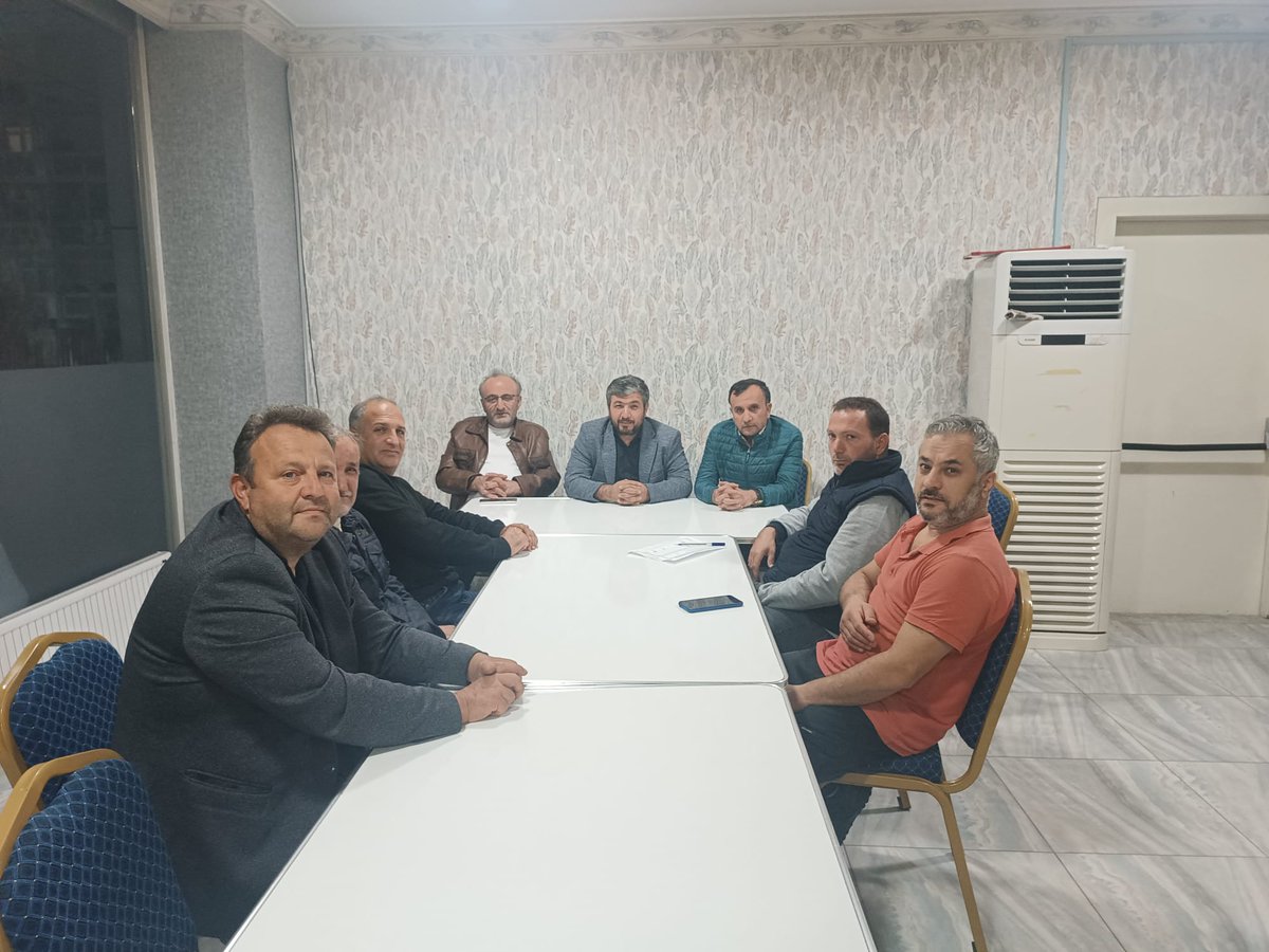 Fatih mah 1.bölge haftalık mahalle toplantisi <a href="/RTErdogan/">Recep Tayyip Erdoğan</a> <a href="/osmannnurika/">Osman Nuri Kabaktepe</a> <a href="/tevfikgoksu/"></a> <a href="/EmrullahErkus/">Emrullah ERKUŞ</a> <a href="/Semasunaozcan/">Sema Suna Özcan</a> <a href="/Ademkucukk61/">Adem Küçük</a> <a href="/TuranCakmak4/">Turan Cakmak</a> <a href="/RGulyuz/">recep gülyüz</a>