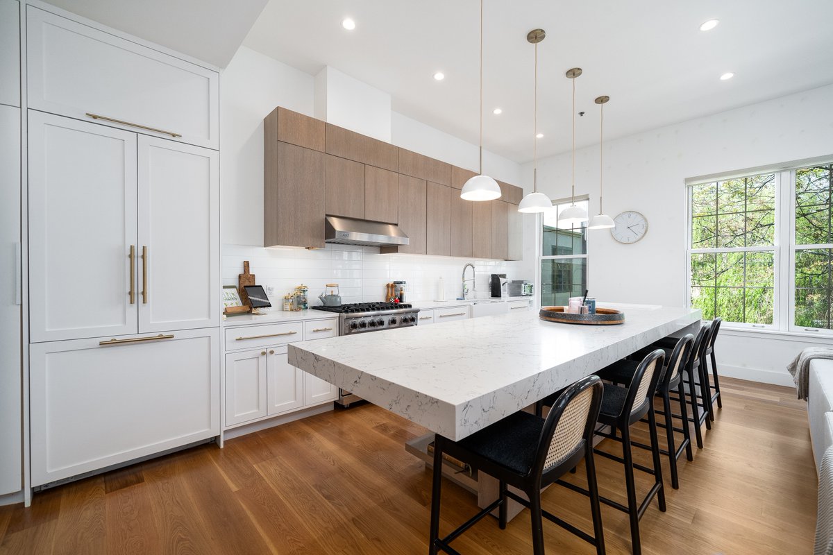 AgentMikeCheck's tweet image. 📷Another Luxury Listing SOLD By MC Luxury Living/Michael Check📷
📷101 Park Ave. #PHN, Hoboken, NJ📷
3BR | 2.5Bth | 2182 Sq. Ft.
📷 Huge Congratulations!!! I’m beyond thrilled for you both on the purchase of one of the nicest properties in Hoboken!