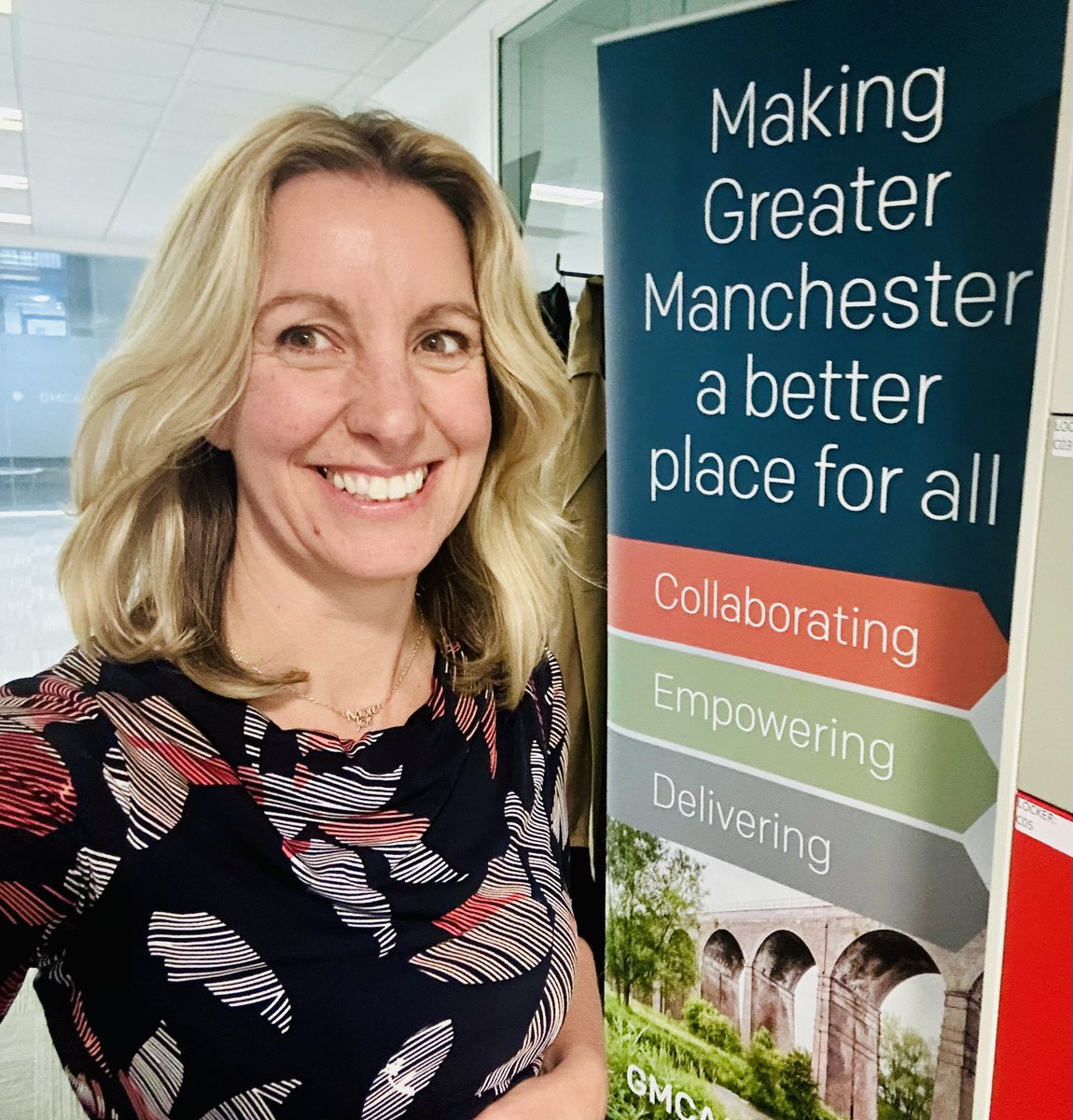 Eve Holt tweet media