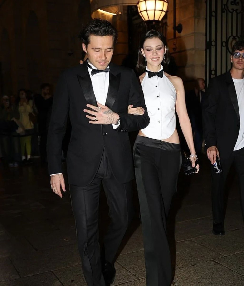 ๐ฆ๐ผ๐ฝ ๐๐บ๐จ๐ฉ๐๐ผ๐ แดฟแดพ tweet media