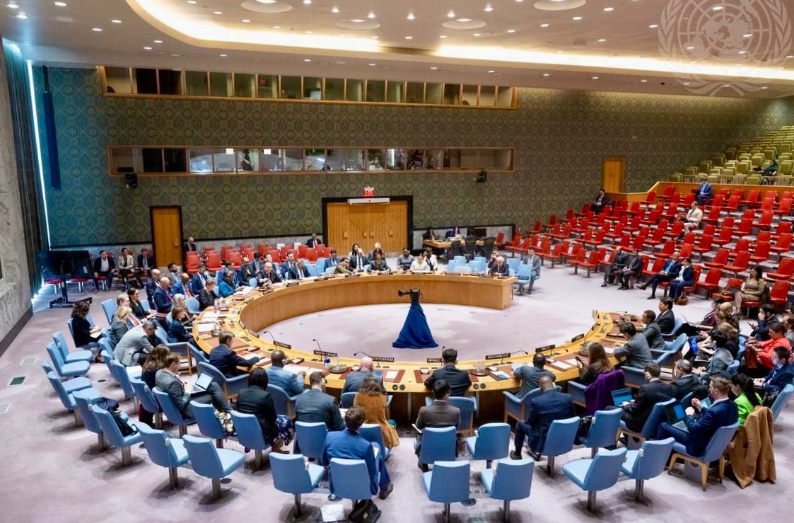 #UNSC emergency session on #Gaza | On #WorldFoodDay, #Switzerland sounded the alarm on the looming #famine and forced displacement of civilians.

We must ensure respect for #IHL, secure unimpeded #HumanitarianAccess, and demand an immediate ceasefire and release of all hostages.