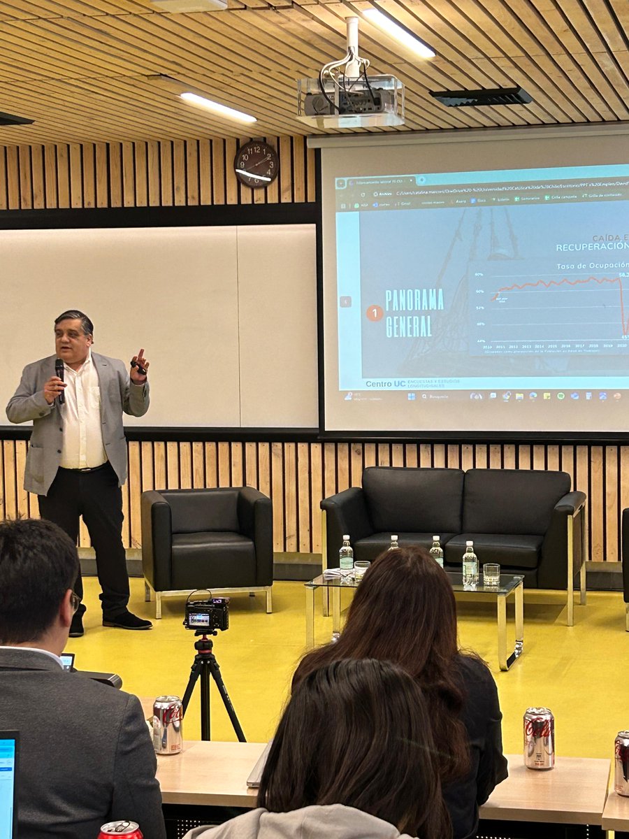 [Ahora] 💬 David Bravo, director del Centro de Encuestas y Estudios Longitudinales UC: “La proporción de los ocupados que son informales, y que no cotizan para pensiones, mostrarían que tenemos una informalidad alrededor del 37%”.