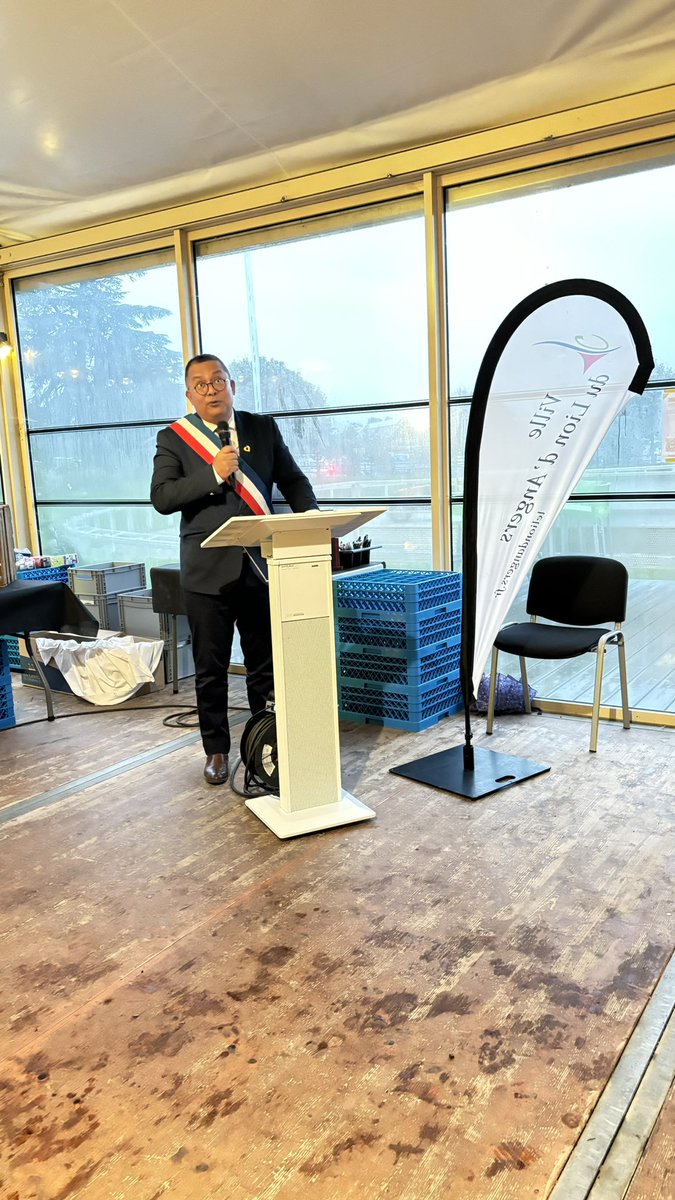 bienvenue au Mondial du Lion  avec le 1 er adjoint à la ville du <a href="/LeLiondAngers/">Le Lion d'Angers</a>  speech in French and in English, of course"
<a href="/MNooruddine/">Muhammad Nooruddine</a> 
<a href="/paysdelaloire/">Pays de la Loire</a> 
<a href="/Maine_et_Loire/">Département Maine-et-Loire</a>