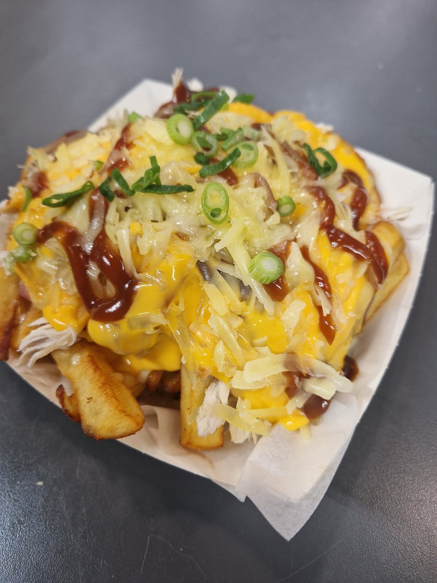 PIEd_PIEper's tweet image. Noswaith Daaaa Wrecsam 🏴
We've been saving you from kitchen disasters for a while now!
So from tomorrow, get 20% off orders over £15 by entering code PIEDPIEPER20 in the "I have a voucher" at checkout! Order whatever you like 👍
#takeaway #delivery #vouchercode #Wrexham