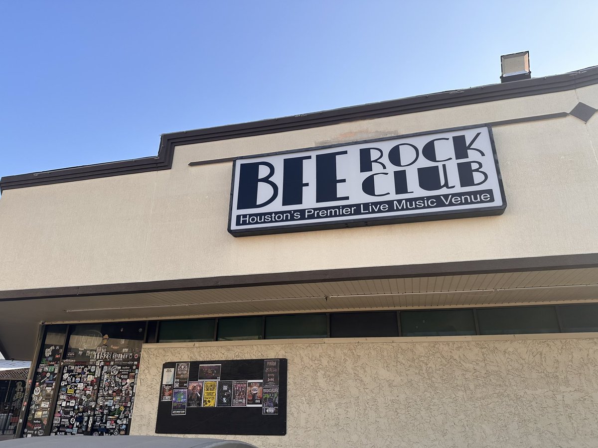 PISSING RAZORS tweet media