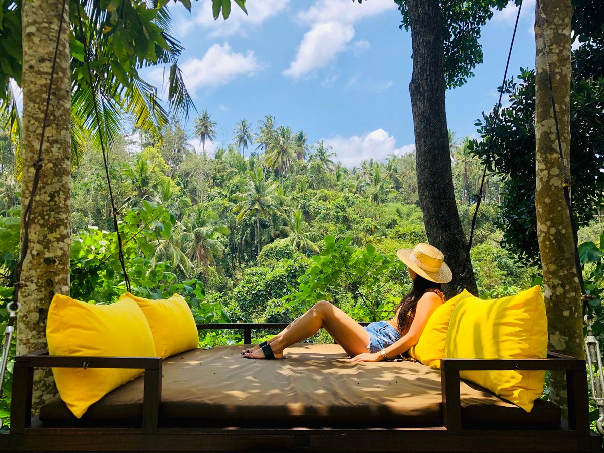 herenchoi's tweet image. I was just one decision away from $35K

I was pregnant, working a 9 to 5

I had all the excuses to not start TikTok Shop

What's your excuse?

As I want to help you out I made a free guide on how I did it

Repost, Like, comment "tiktok" and I'll send it to you
(must be following)