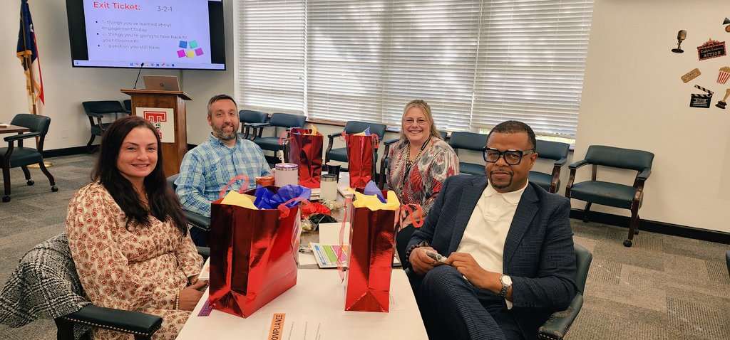 DrMutawally's tweet photo. Today, and EVERYDAY, we get to honor our amazing #principals. Happy Principal Appreciation Month! We spoiled them something good today! #education #progressTCS @TCSchoolsNC @scorebigTHS @directorjdt @DrQDW18 https://t.co/Qs2F5XdwEM