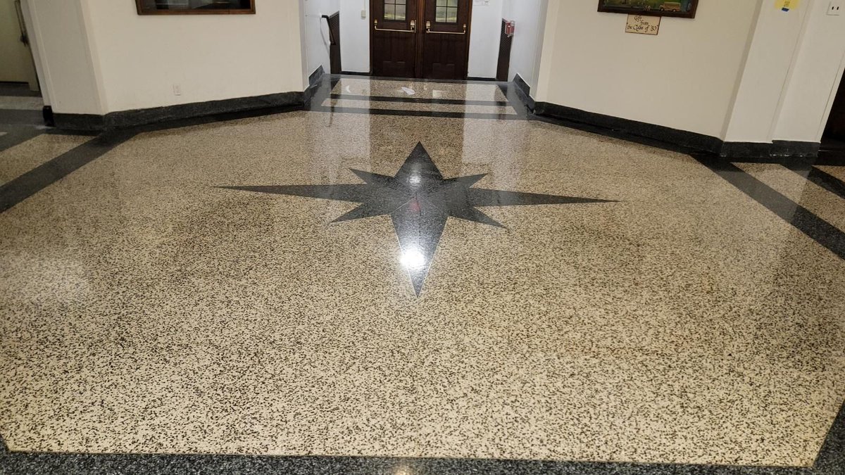 RD Weis LLC tweet media