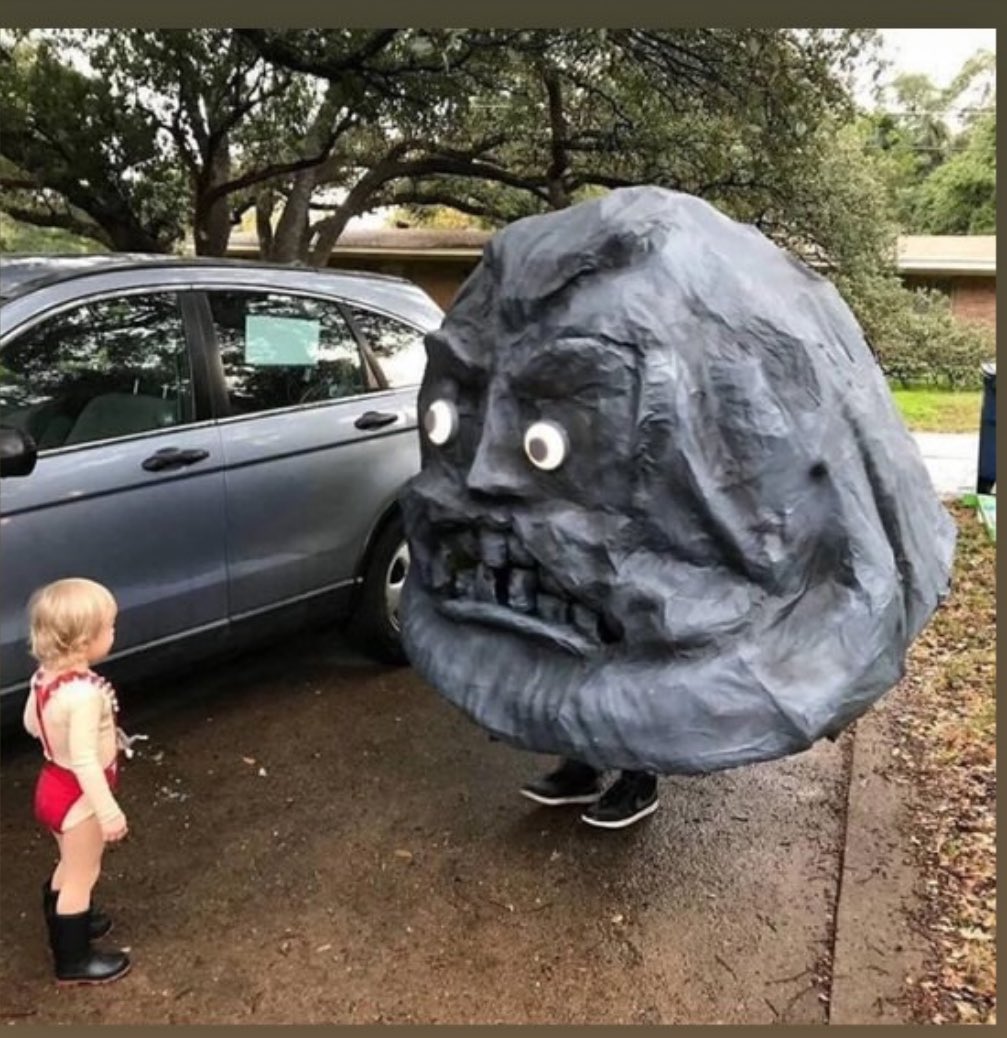 communecore's tweet photo. I at least thought I would get a Halloween Zed the Exterminator get-up and stone head mask for writing that book…but no. 

@Zer0Books @RepeaterBooks @yashalevine https://t.co/caZiXTcIqs