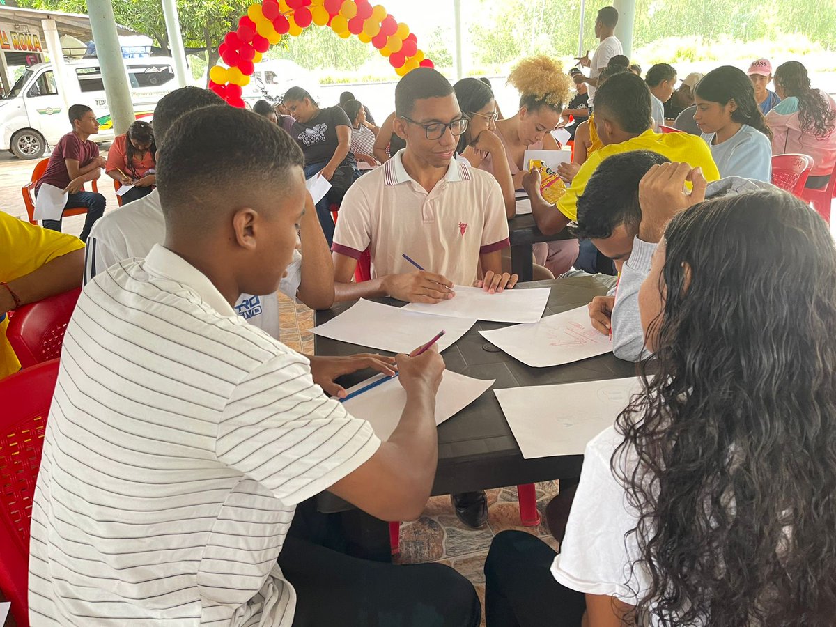 jepazvpar's tweet photo. En el corregimiento de #ValenciaDeJesus los y las jóvenes responden al llamado del programa #JovenesEnPazVpar 
Este pueblo lleno de historias y mucha espiritualidad, ve en el programa una esperanza de transformación territorial. 
#JuegatelaPorLaPaz https://t.co/ynt6qjd0R0