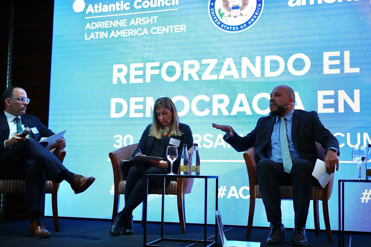 Edυαrdo Vergara B ོ (@eduardovergarab) on Twitter photo Participé de importante dialogo “Reforzando el futuro de la democracia en las Américas” organizado por <a href="/AtlanticCouncil/">Atlantic Council</a> junto a <a href="/AmChamChile/">AmCham Chile</a> <a href="/EmbajadaEEUUcl/">Embajada EE.UU. Chile</a> <a href="/CNNChile/">CNN Chile</a> donde expuse sobre #Seguridad y #Democracia con foco en medidas implementadas por nuestro Gobierno y los desafíos Participé de importante dialogo “Reforzando el futuro de la democracia en las Américas” organizado por <a href="/AtlanticCouncil/">Atlantic Council</a> junto a <a href="/AmChamChile/">AmCham Chile</a> <a href="/EmbajadaEEUUcl/">Embajada EE.UU. Chile</a> <a href="/CNNChile/">CNN Chile</a> donde expuse sobre #Seguridad y #Democracia con foco en medidas implementadas por nuestro Gobierno y los desafíos