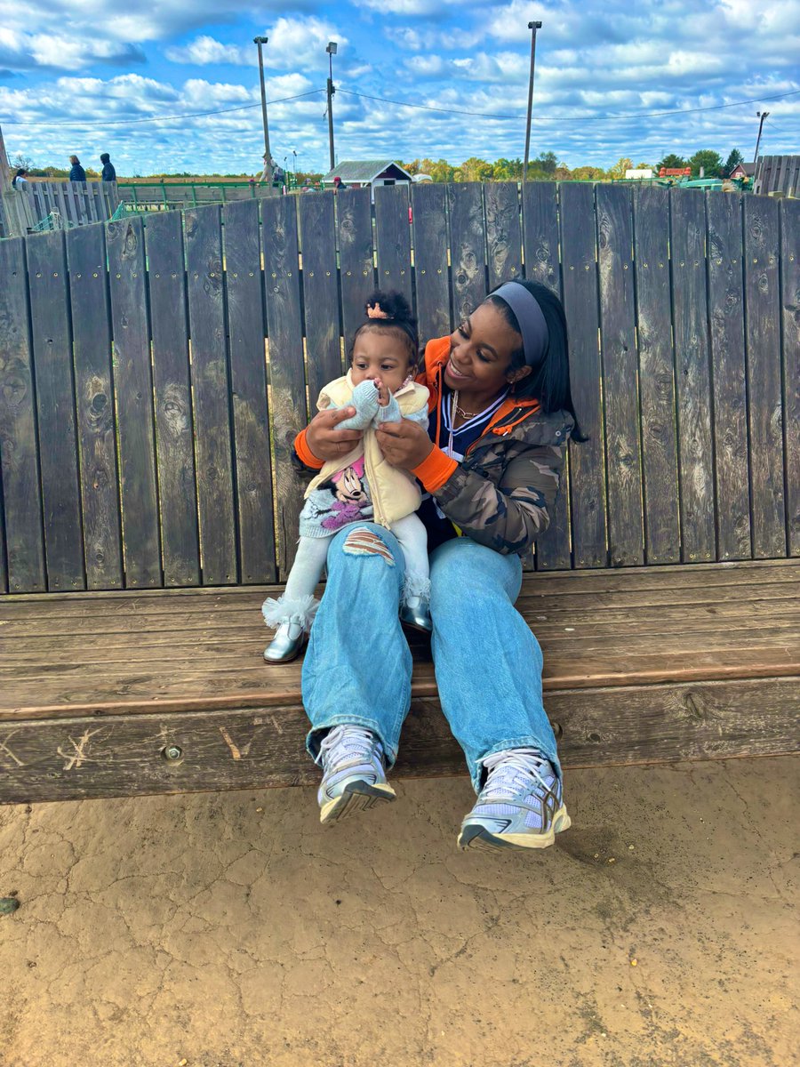 This mom s*** too easy 🤍