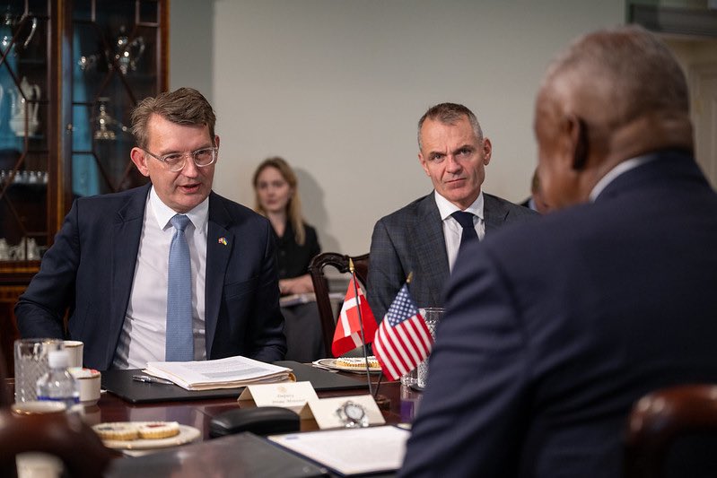 SecDefAustin's tweet photo. I hosted Danish Minister of Defence Troels Lund Poulsen at the Pentagon Oct. 15 to discuss U.S.-Danish defense cooperation and how we can work together to deliver the security assistance Ukraine urgently needs. Great to hear about Denmark’s initiatives to support Ukrainian defense industry.