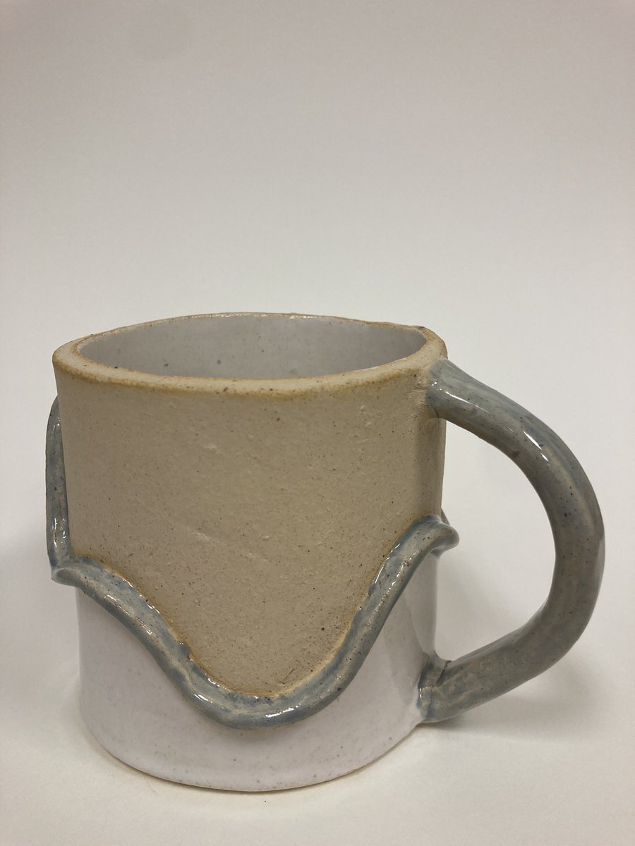 nchsvisualarts's tweet image. Ceramics | Sprigging on mugs and bowls 😃 👏🏼 #nchsvisualarts #cobbartrocks #highschoolart